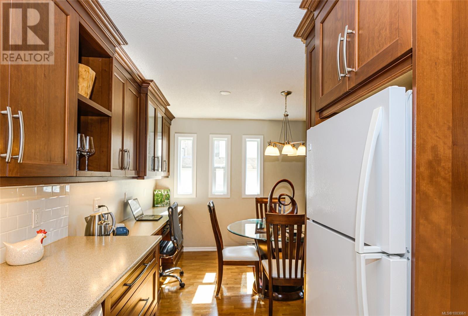 107 1012 Pakington St, Victoria, British Columbia  V8V 3A1 - Photo 16 - 1003061