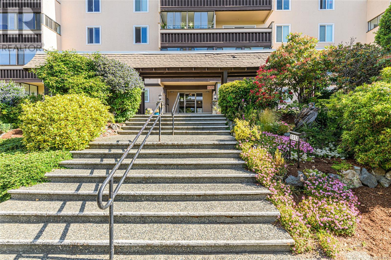 107 1012 Pakington St, Victoria, British Columbia  V8V 3A1 - Photo 32 - 1003061
