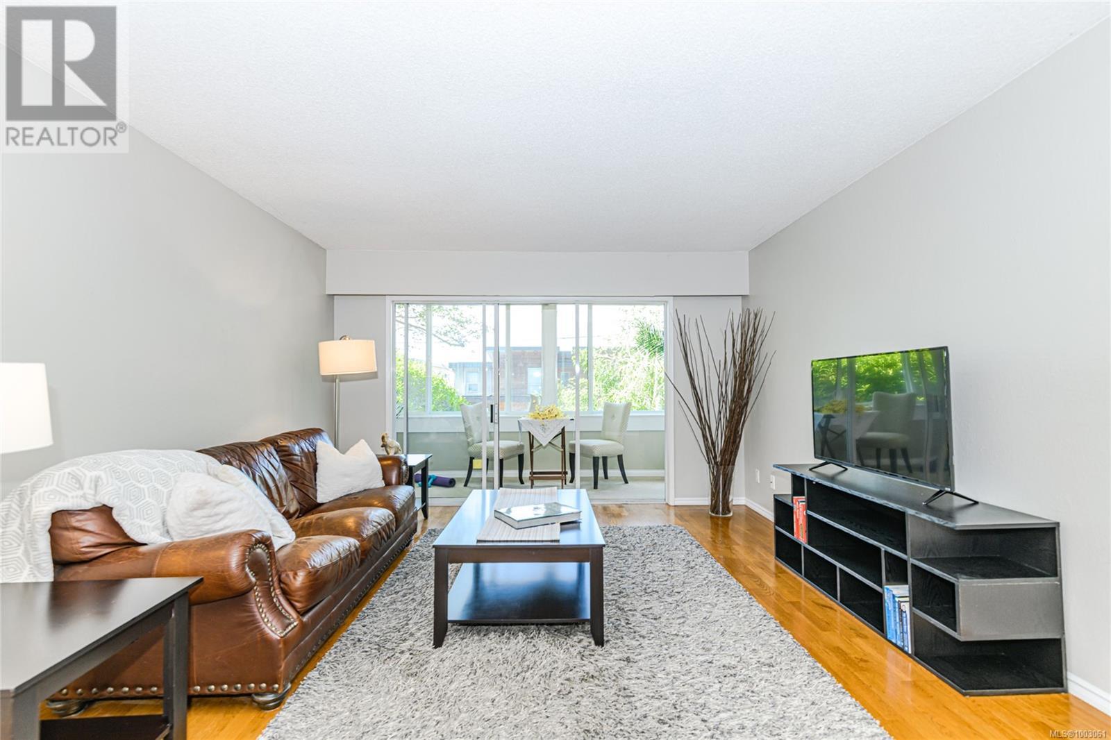107 1012 Pakington St, Victoria, British Columbia  V8V 3A1 - Photo 5 - 1003061
