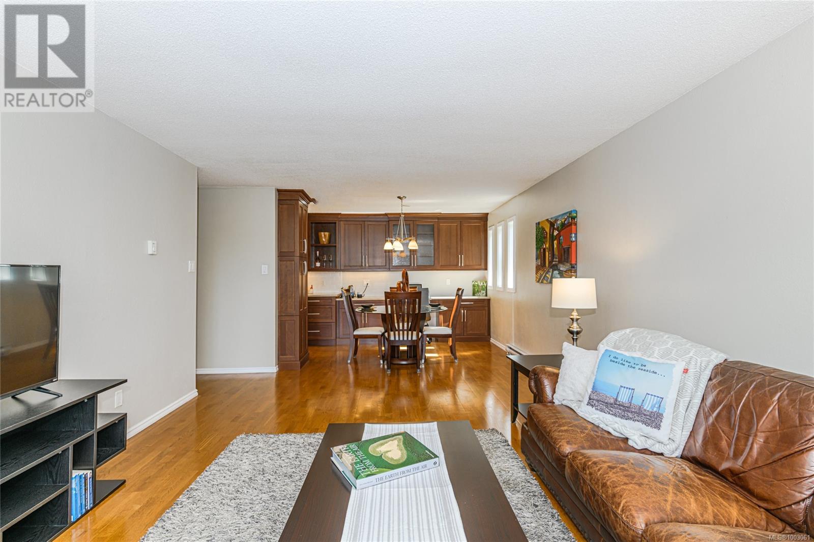 107 1012 Pakington St, Victoria, British Columbia  V8V 3A1 - Photo 6 - 1003061