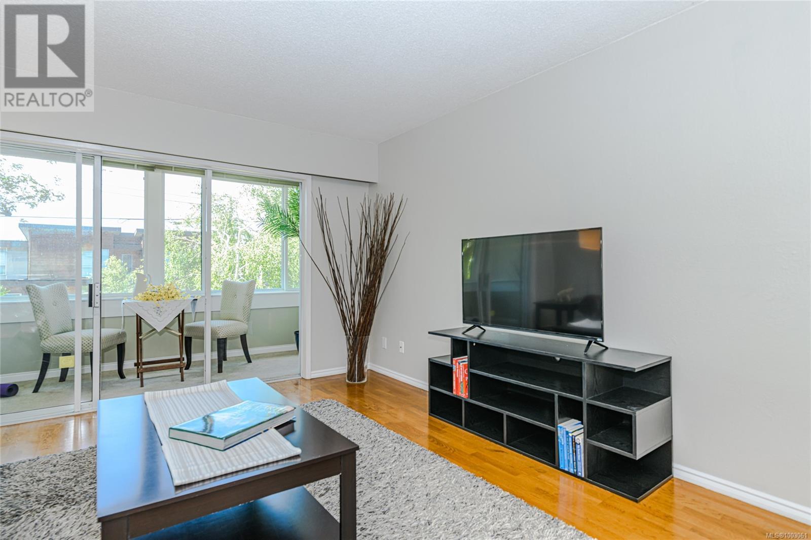 107 1012 Pakington St, Victoria, British Columbia  V8V 3A1 - Photo 7 - 1003061