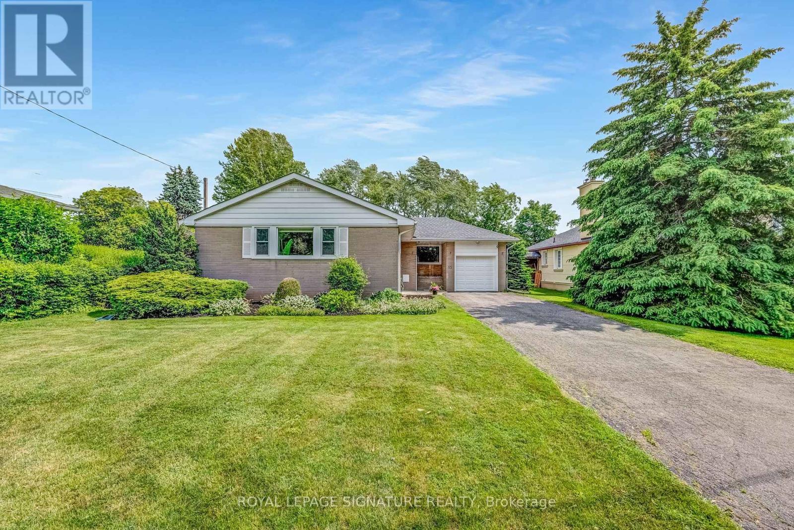 15 BUGLE HILL ROAD, Toronto, Ontario