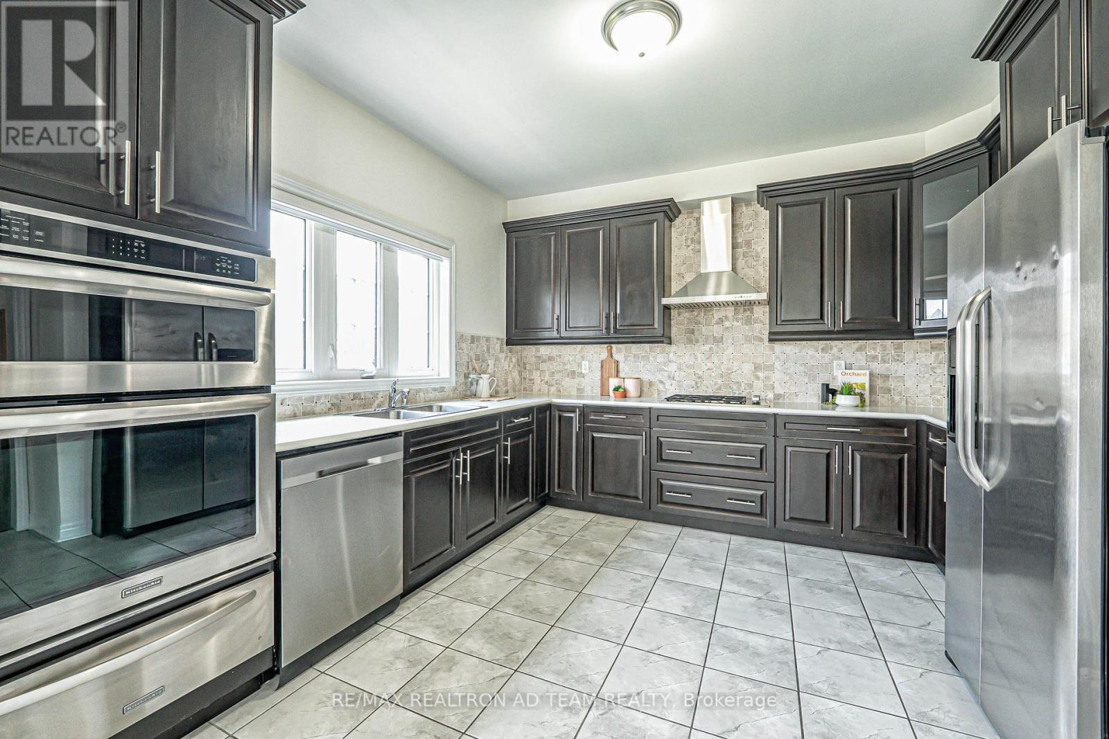 35 Mccourt Drive, Ajax, Ontario  L1Z 0P1 - Photo 13 - E12216375