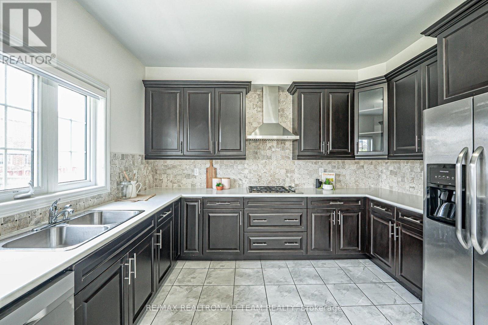 35 Mccourt Drive, Ajax, Ontario  L1Z 0P1 - Photo 14 - E12216375