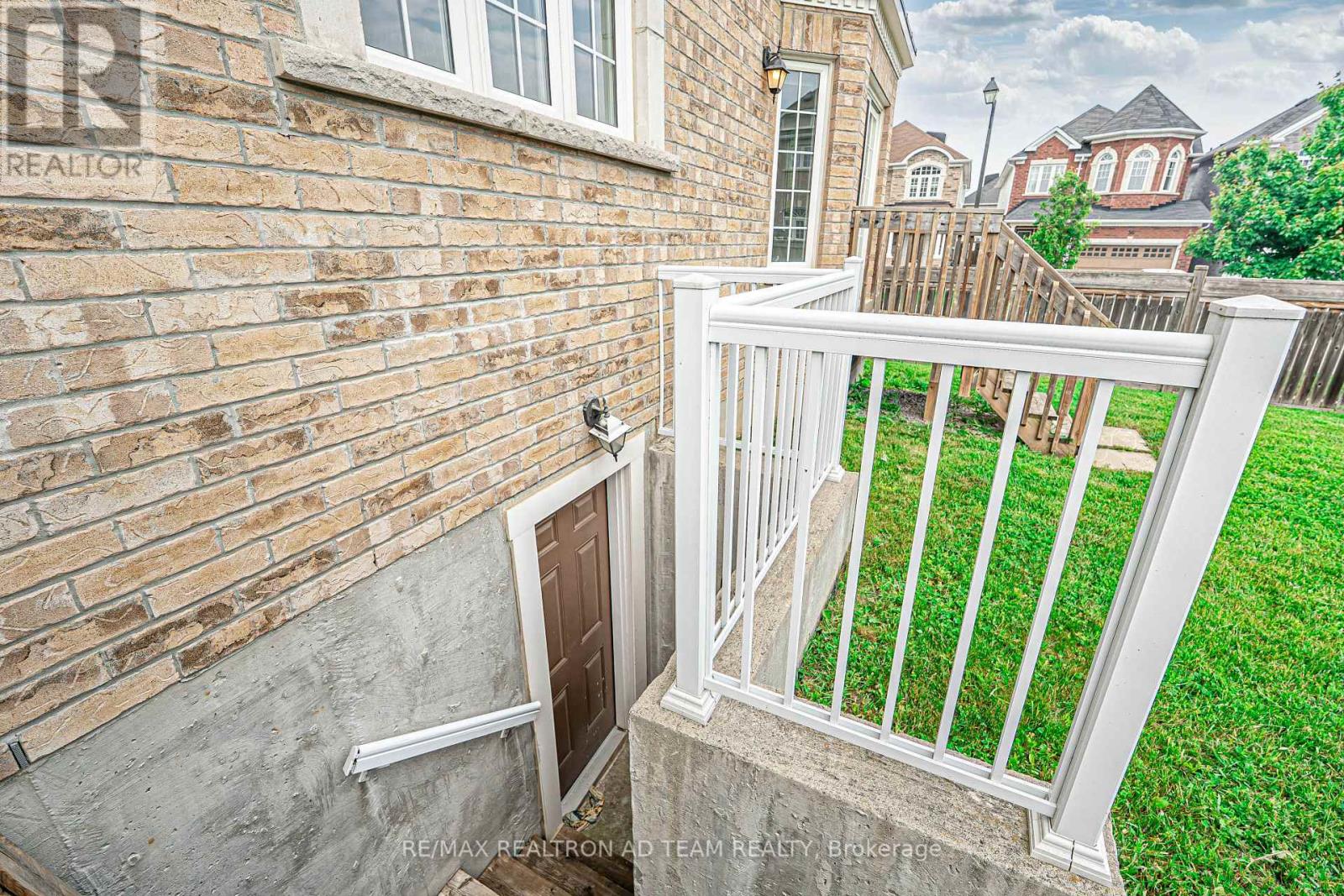 35 Mccourt Drive, Ajax, Ontario  L1Z 0P1 - Photo 34 - E12216375