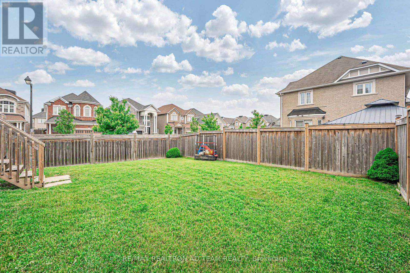 35 Mccourt Drive, Ajax, Ontario  L1Z 0P1 - Photo 37 - E12216375