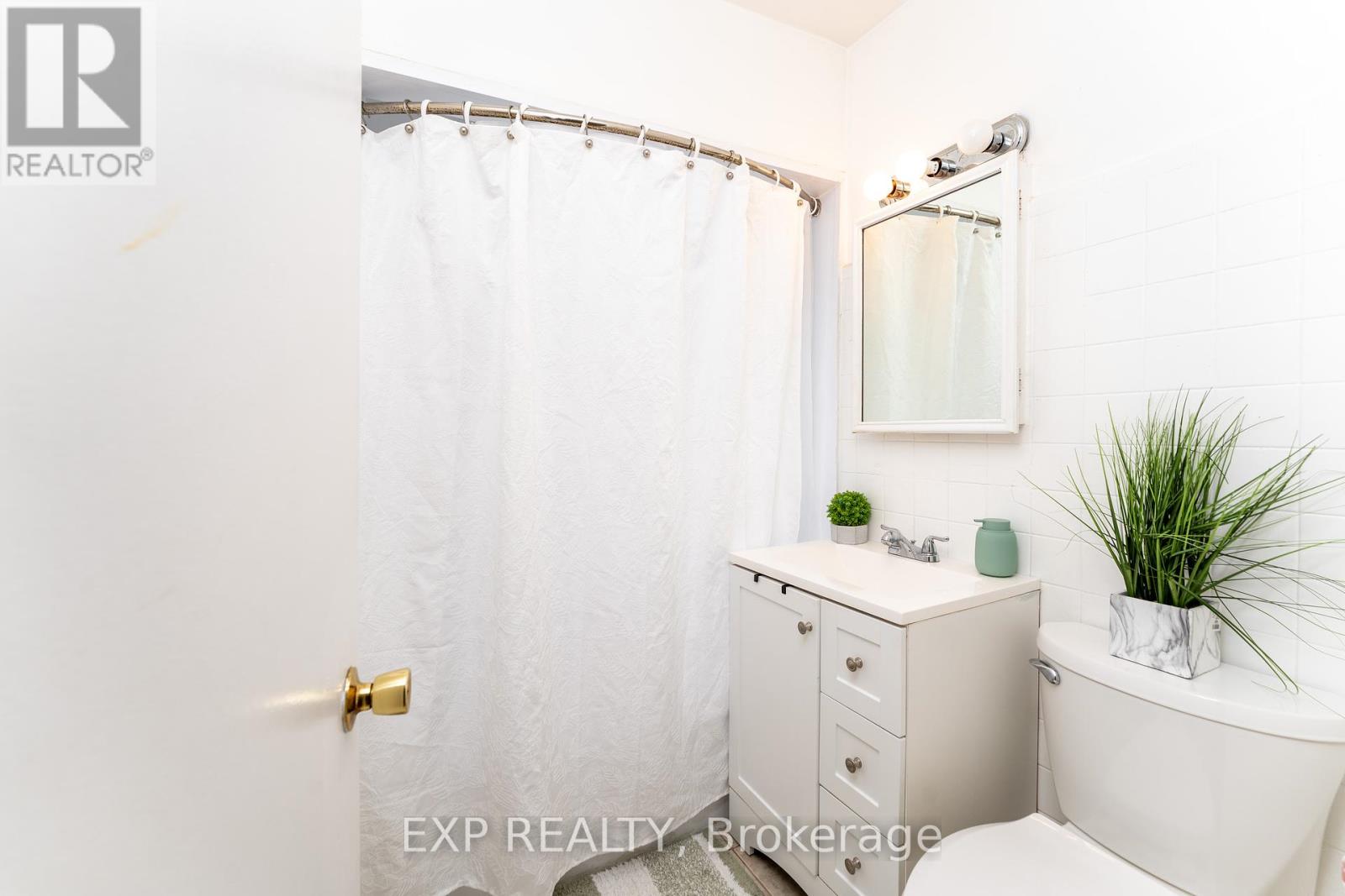 1195 Wecker Drive, Oshawa, Ontario  L1J 3N9 - Photo 17 - E12216513