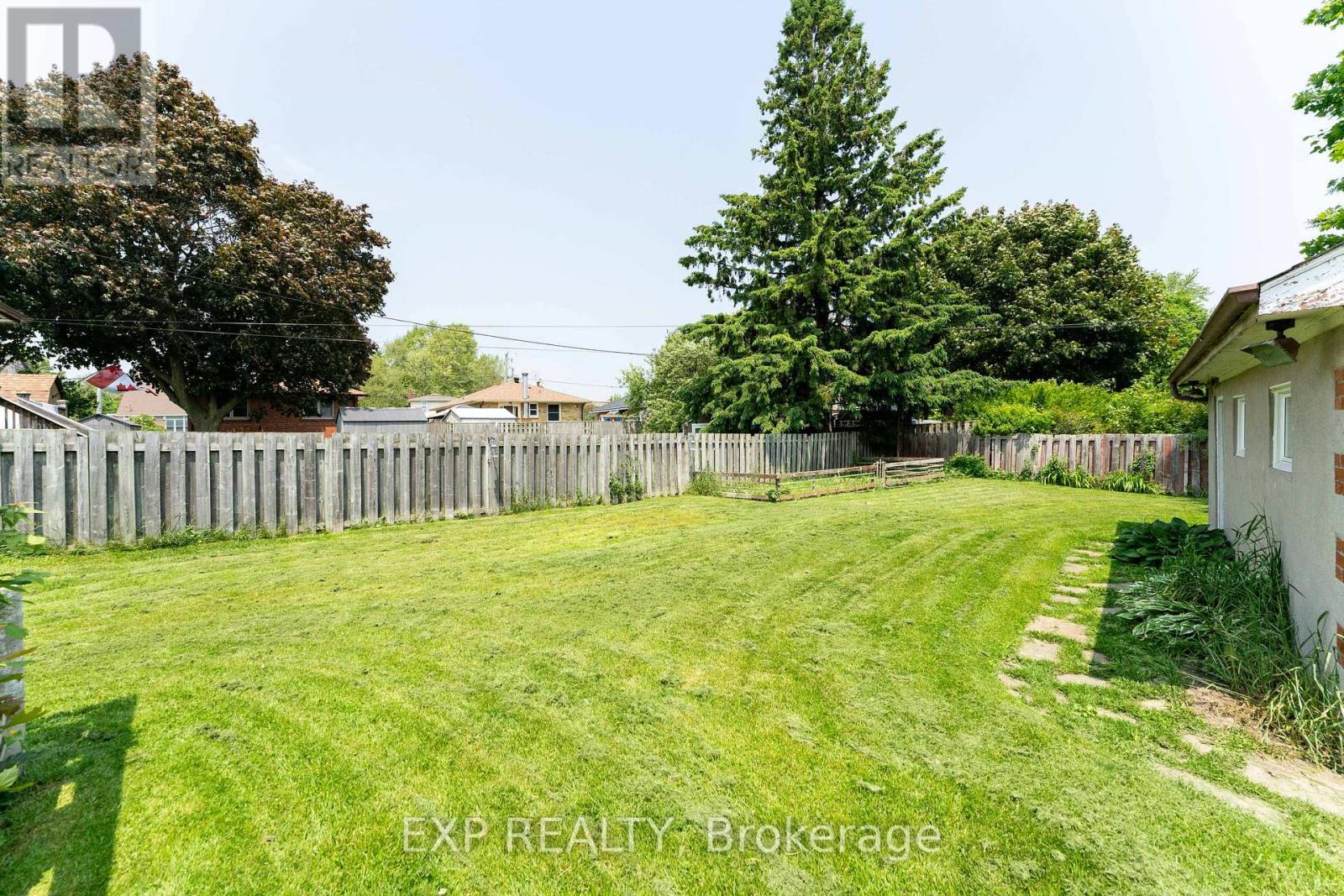 1195 Wecker Drive, Oshawa, Ontario  L1J 3N9 - Photo 32 - E12216513