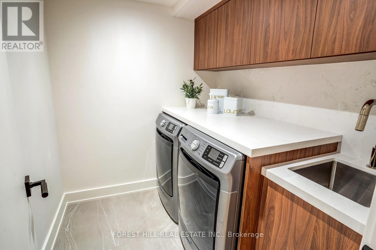 1105 - 1166 Bay Street, Toronto (Bay Street Corridor), Ontario  M5S 2X8 - Photo 19 - C12216191