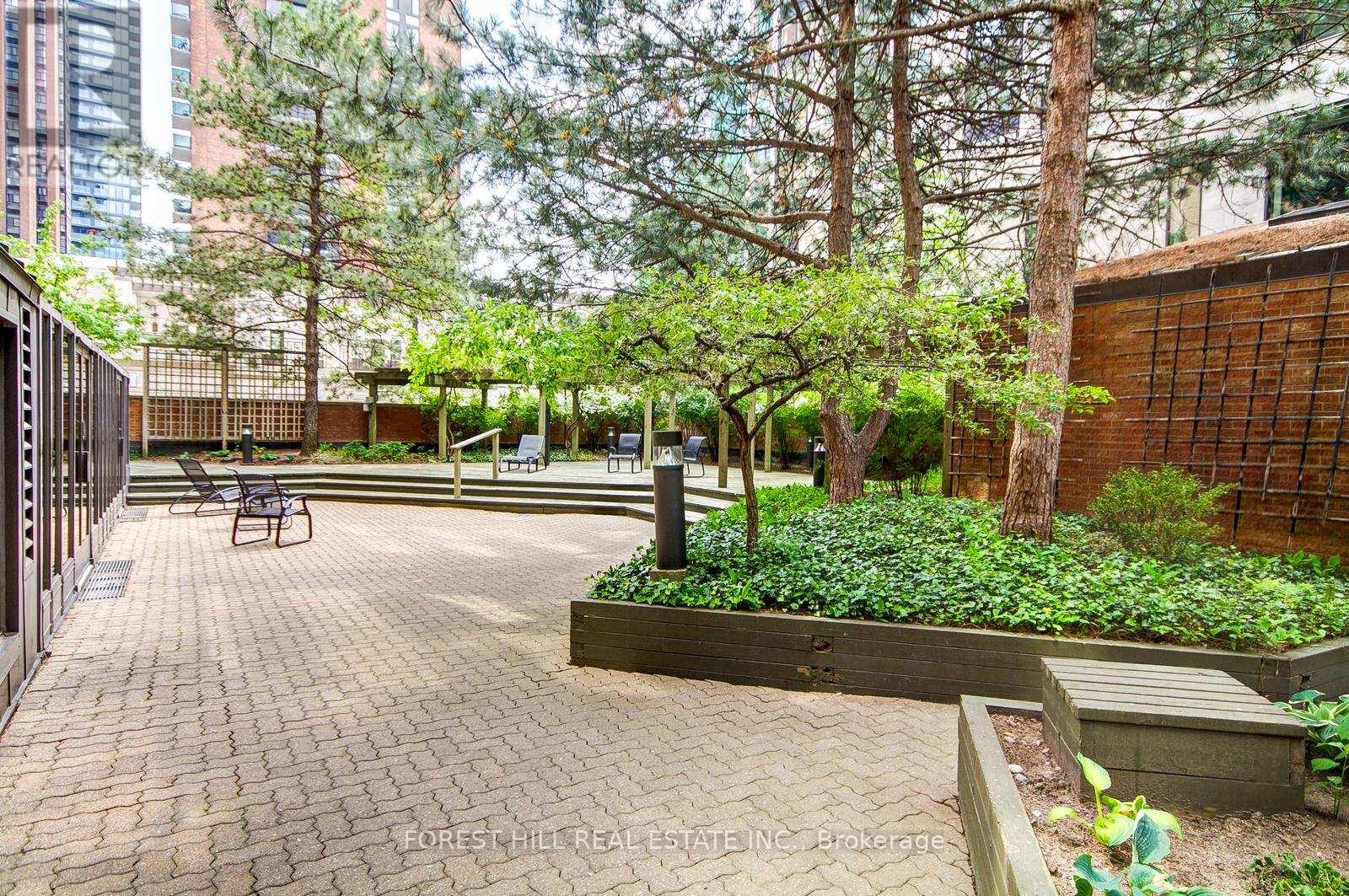 1105 - 1166 Bay Street, Toronto (Bay Street Corridor), Ontario  M5S 2X8 - Photo 21 - C12216191