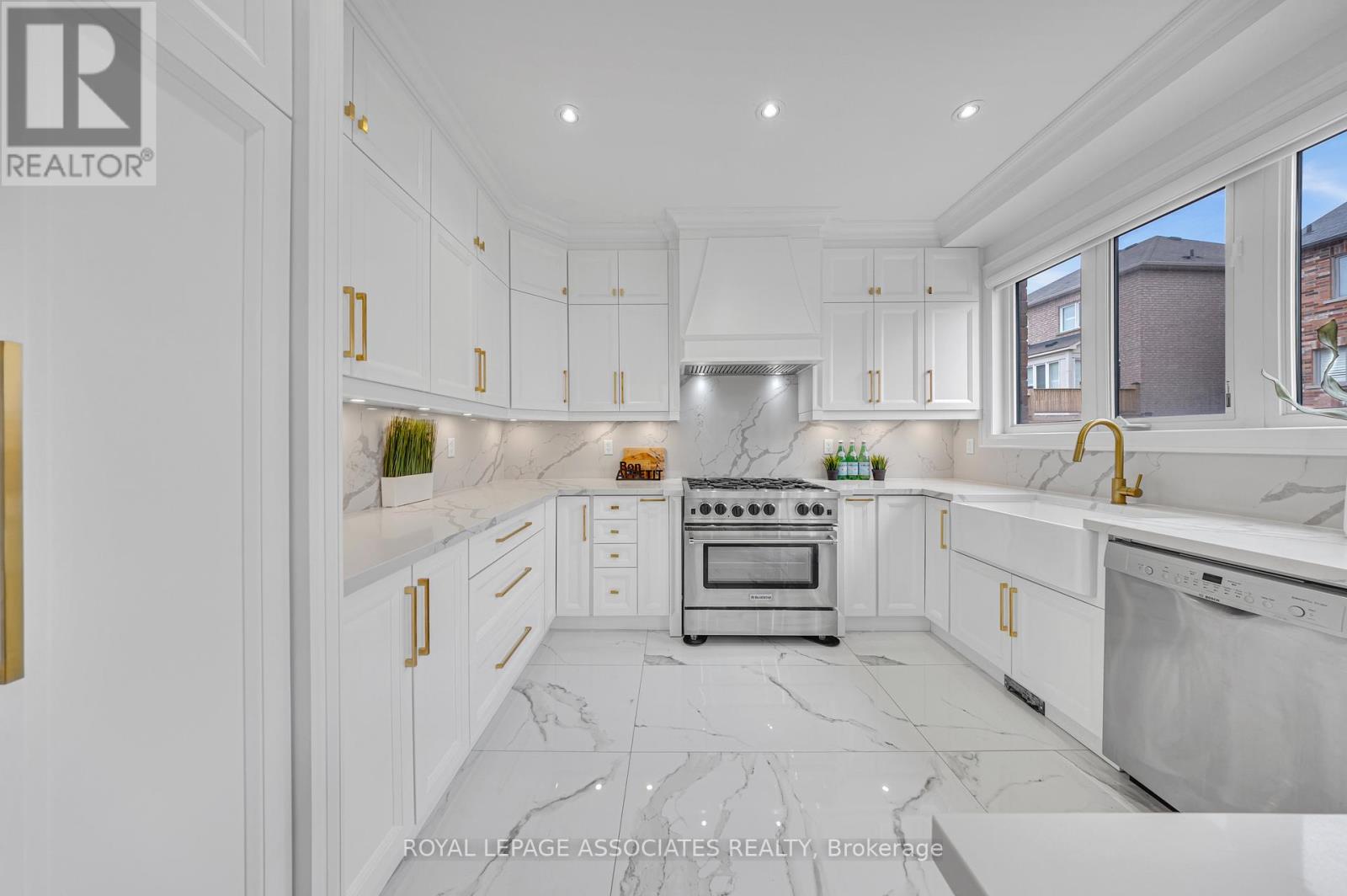 66 Philip Brown Avenue, Whitchurch-Stouffville (Stouffville), Ontario  L4A 1S7 - Photo 18 - N12215876