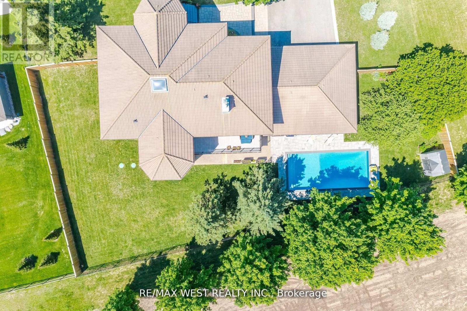 7 Stewart Crescent, Essa (Thornton), Ontario  L0L 2N0 - Photo 37 - N12216335