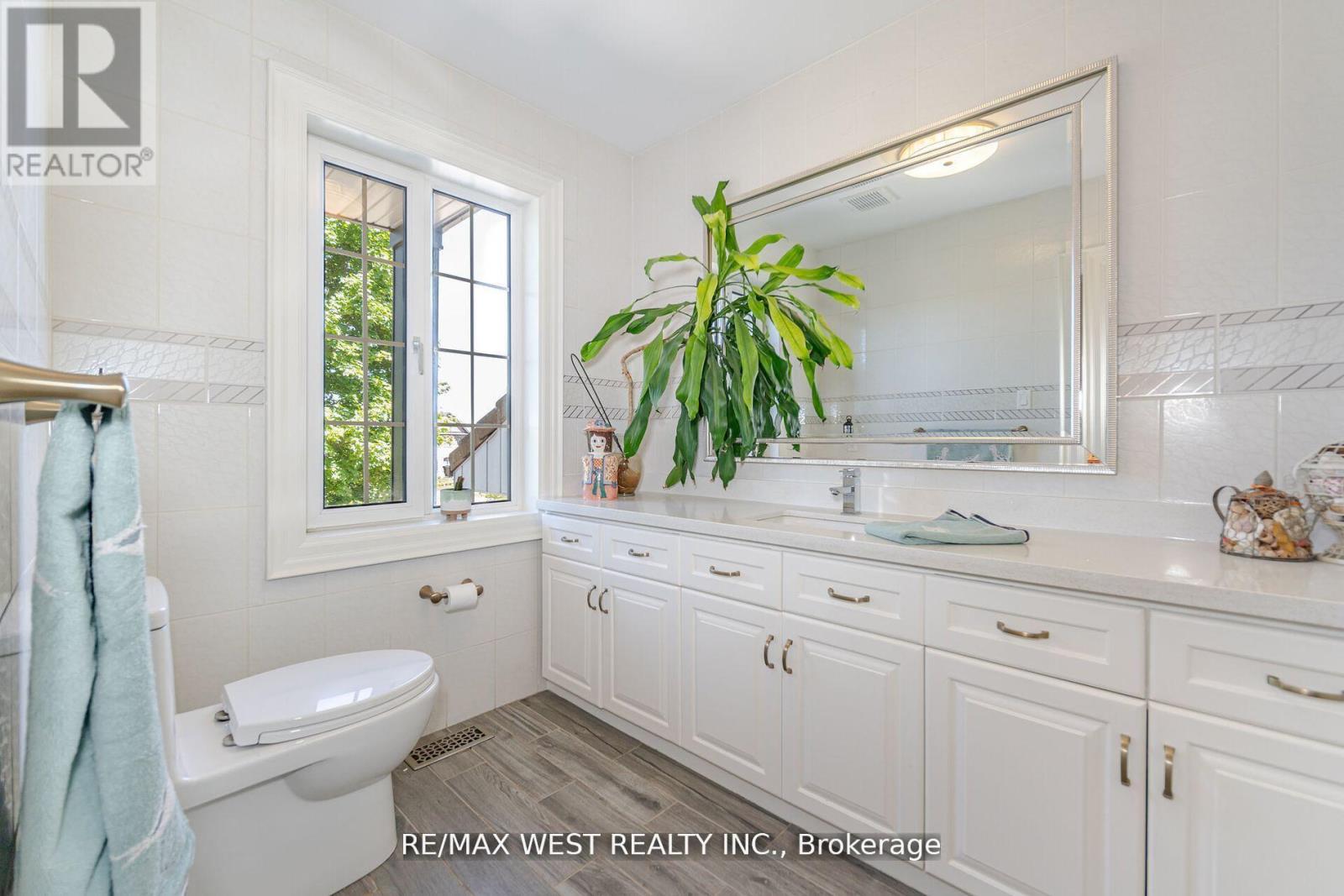 7 Stewart Crescent, Essa (Thornton), Ontario  L0L 2N0 - Photo 14 - N12216335