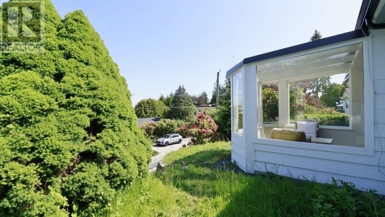 567 St. Giles Road, West Vancouver, British Columbia  V7S 1L7 - Photo 4 - R3014859