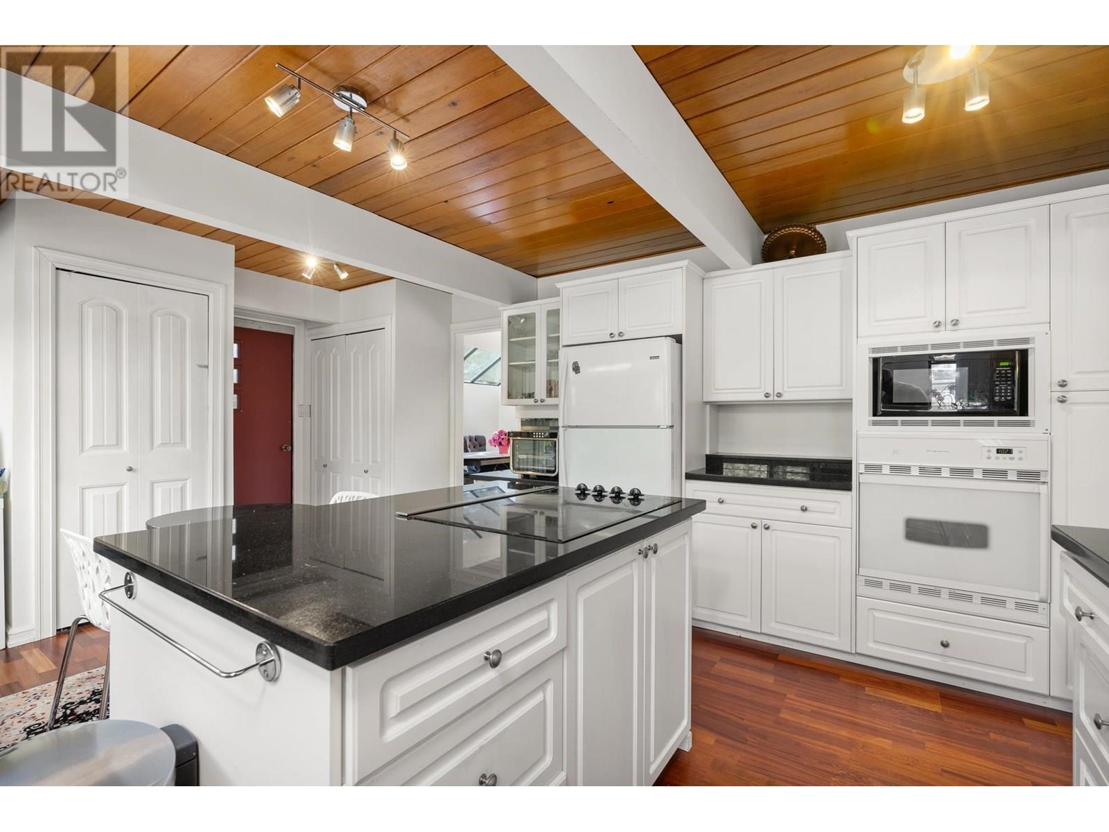 621 The Del, North Vancouver, British Columbia  V7N 2X9 - Photo 11 - R3014864