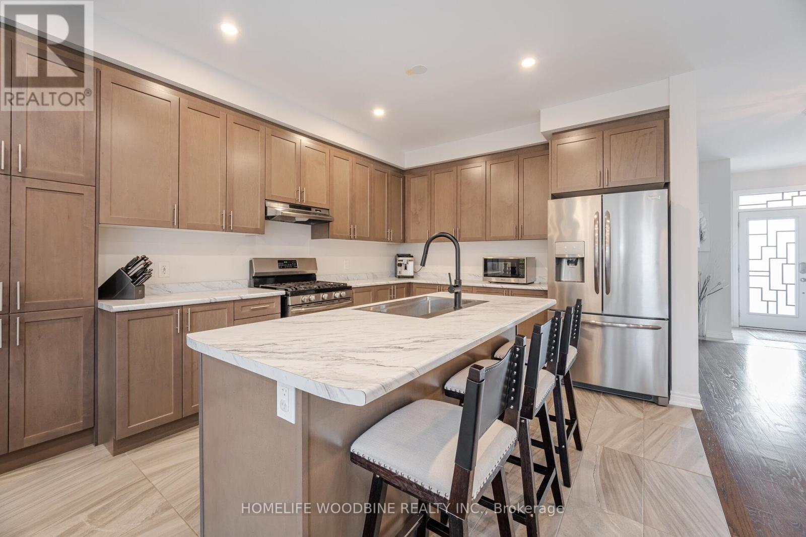 19848 Leslie Street, East Gwillimbury (Queensville), Ontario  L9N 0R9 - Photo 16 - N12215849