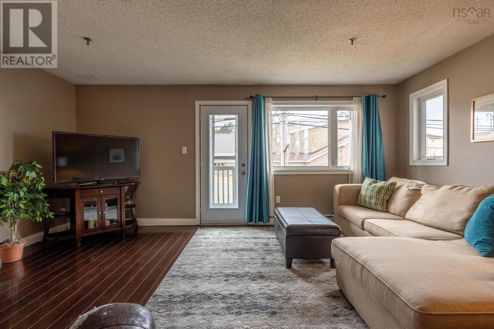 Property at 207 110 Farnham Gate Road image 5