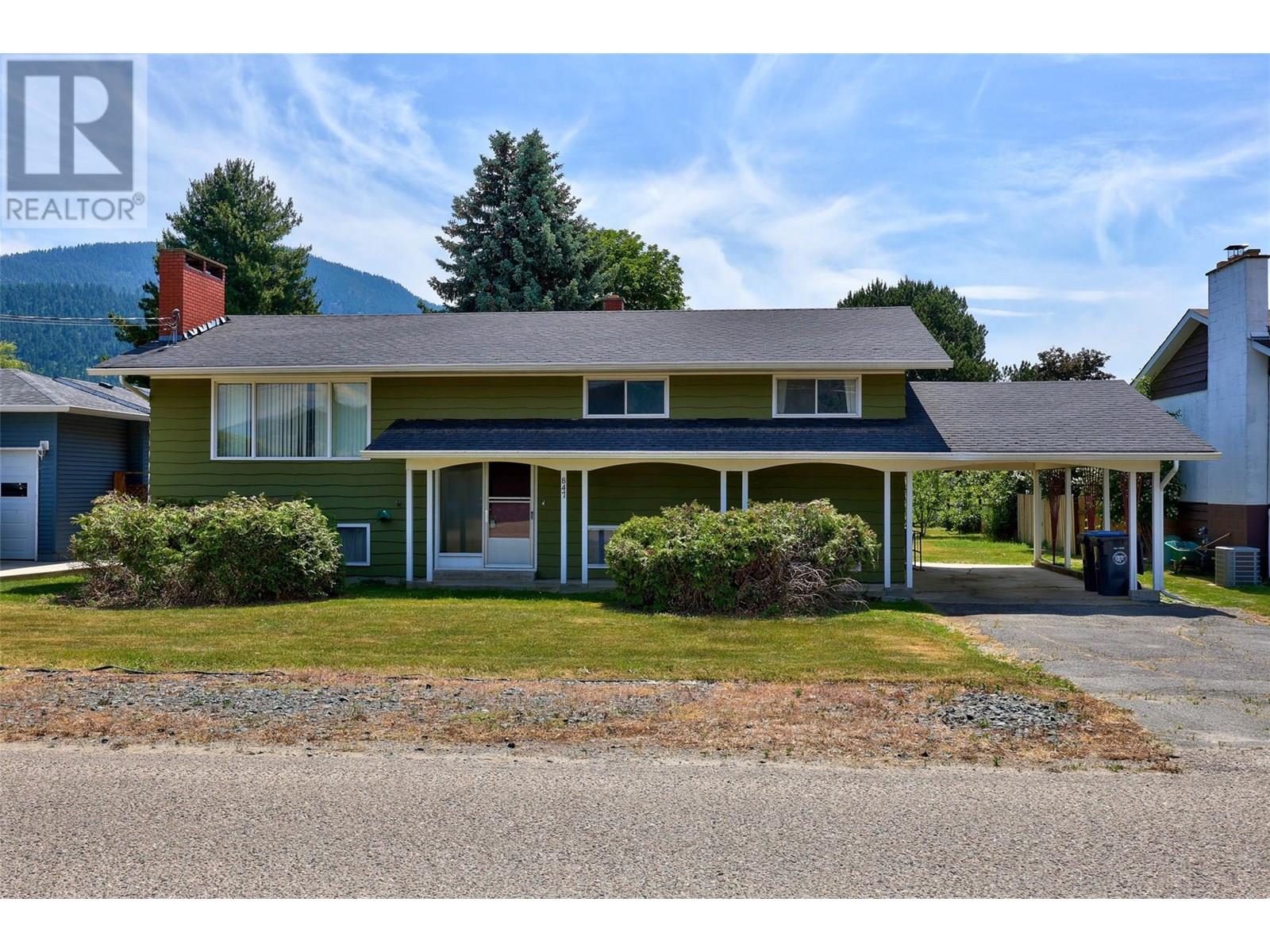 847 Hysop Road, Chase, British Columbia  V0E 1M0 - Photo 2 - 10351871