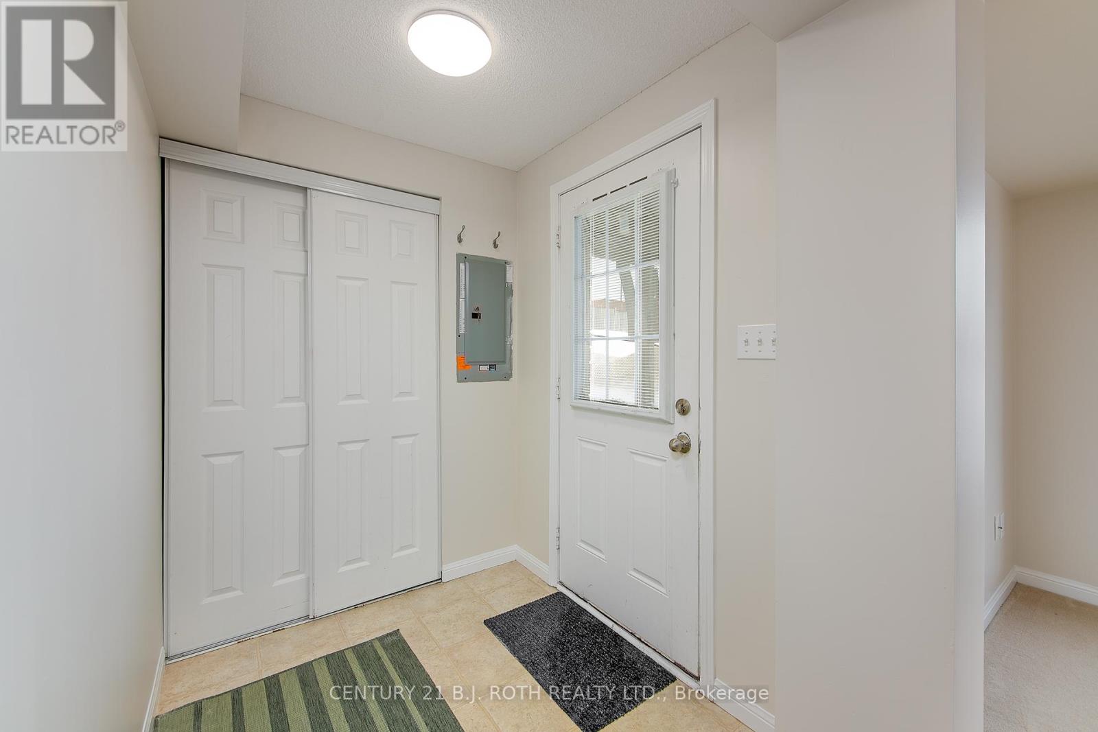 1 - 175 Stanley Street, Barrie, Ontario  L4M 0G2 - Photo 5 - S12185149