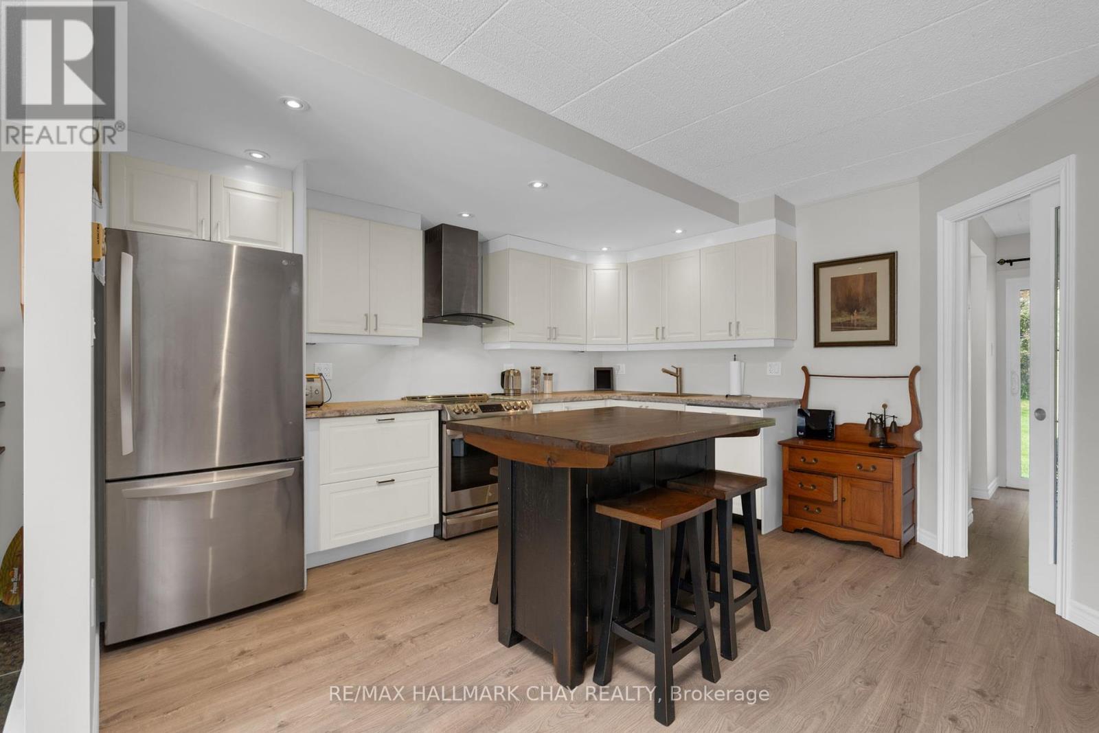 216 - 1102 Horseshoe Valley Road W, Oro-Medonte, Ontario  L4M 4Y8 - Photo 6 - S12215848