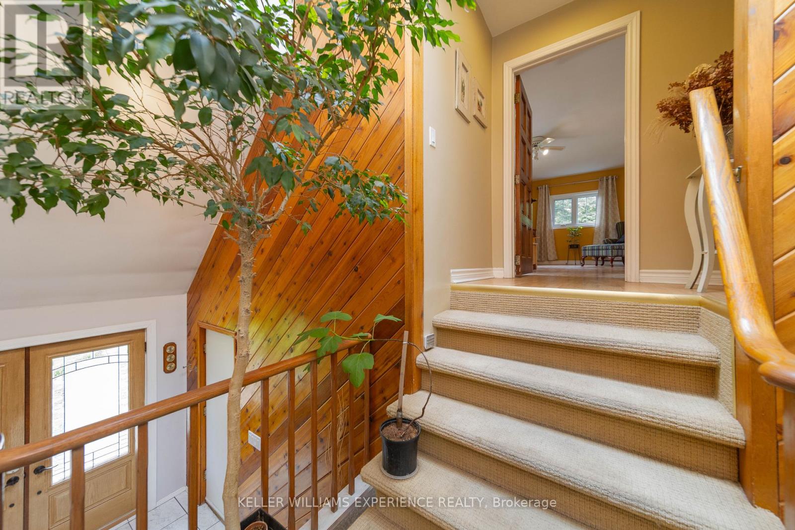 1936 Peninsula Point Road, Severn, Ontario  P0E 1N0 - Photo 19 - S12216207