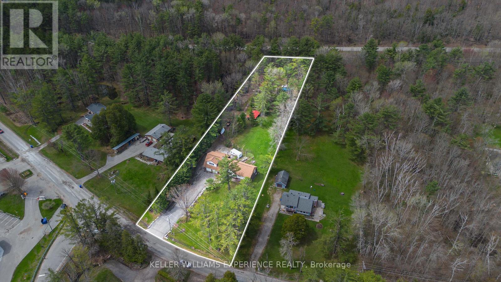1936 Peninsula Point Road, Severn, Ontario  P0E 1N0 - Photo 48 - S12216207