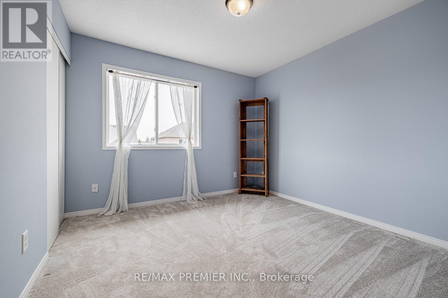 118 Tunbridge Road, Barrie, Ontario  L4M 6T1 - Photo 19 - S12216280