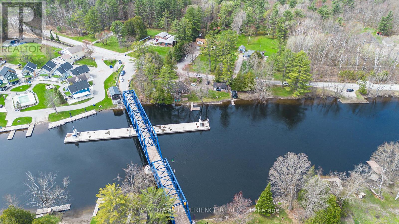 1936 Peninsula Point Road, Severn, Ontario  P0E 1N0 - Photo 45 - S12216207