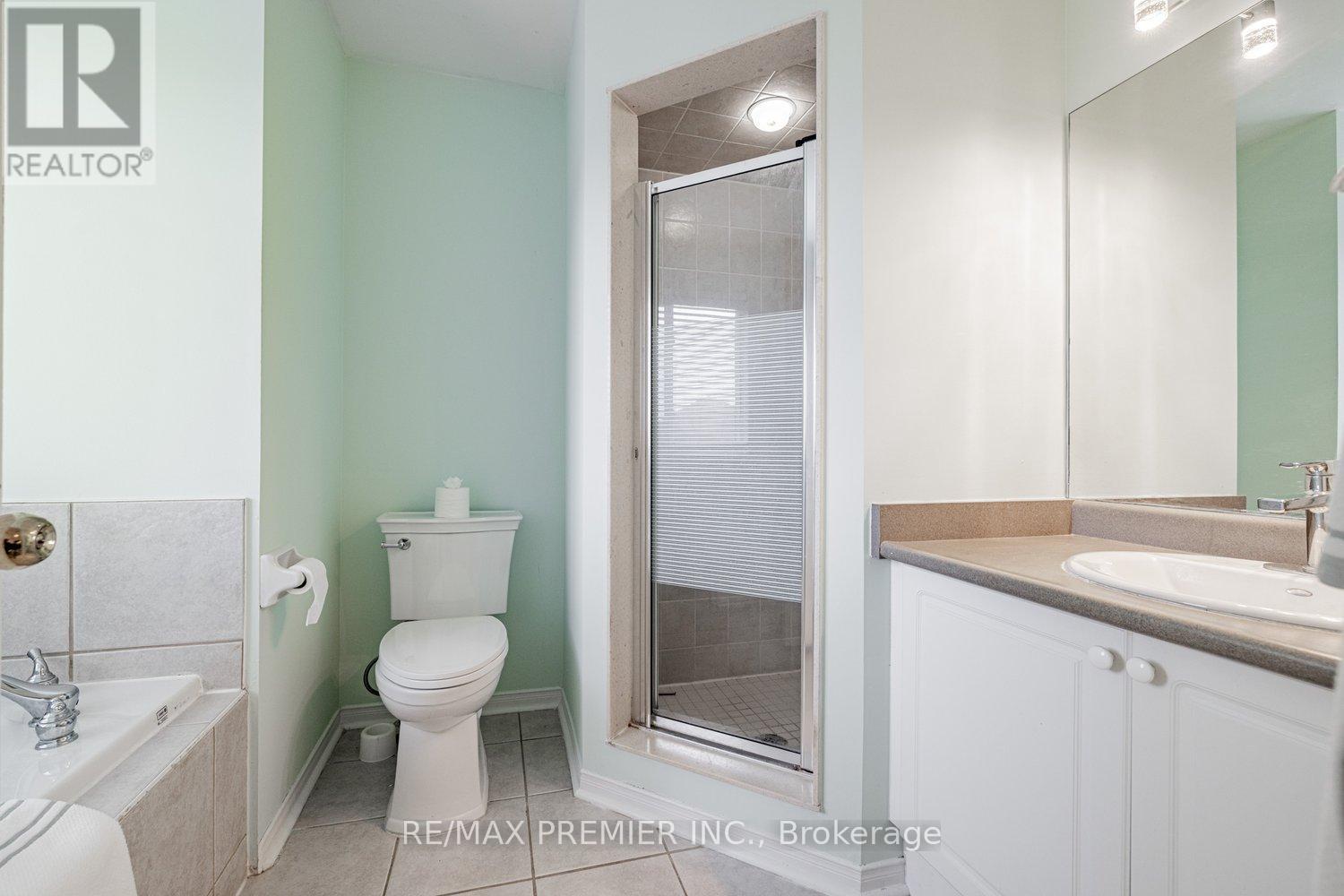 118 Tunbridge Road, Barrie, Ontario  L4M 6T1 - Photo 16 - S12216280
