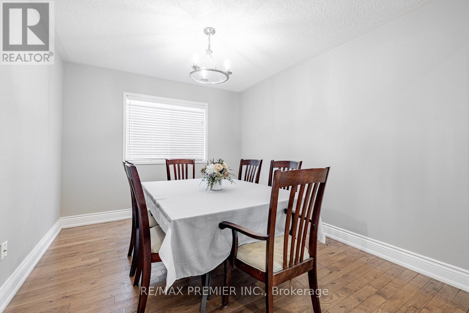118 Tunbridge Road, Barrie, Ontario  L4M 6T1 - Photo 11 - S12216280