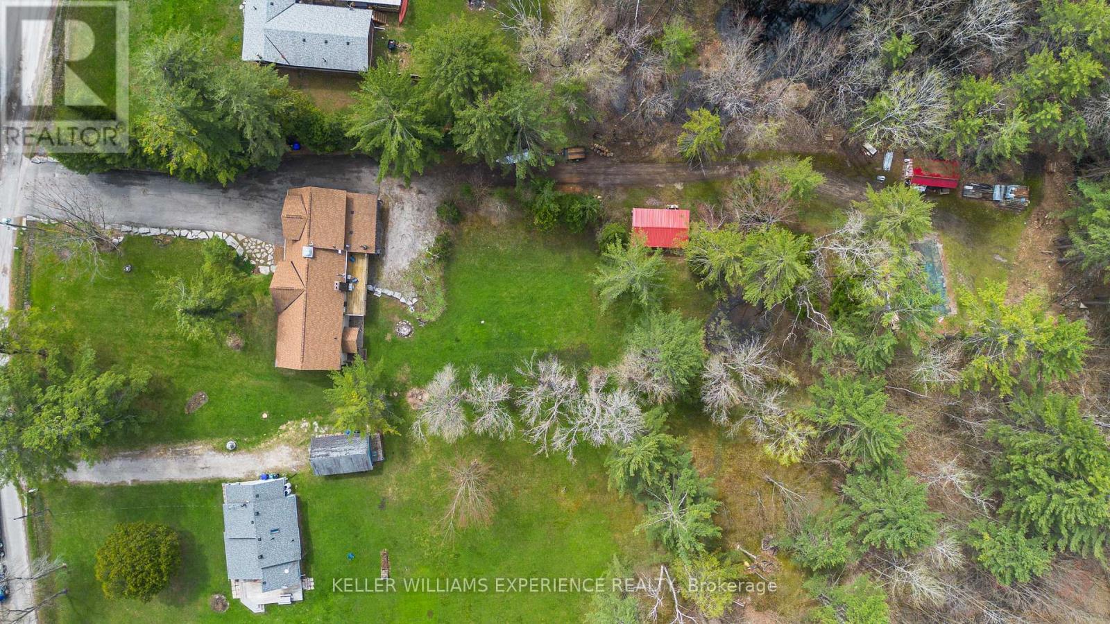 1936 Peninsula Point Road, Severn, Ontario  P0E 1N0 - Photo 46 - S12216207