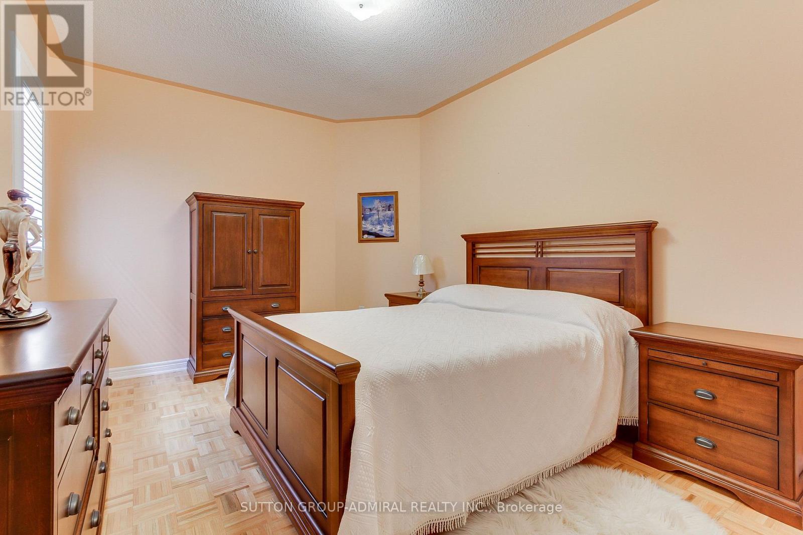 146 Village Gate Drive, Wasaga Beach, Ontario  L9Z 0J7 - Photo 15 - S12216442