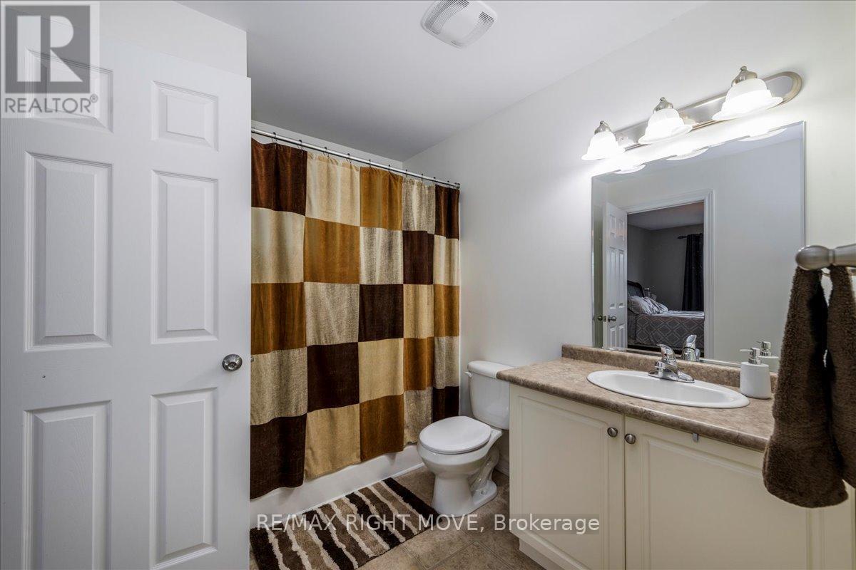 62 Michelle Drive, Orillia, Ontario  L3V 1J5 - Photo 16 - S12216437