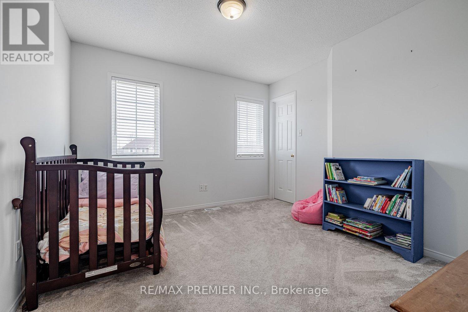 118 Tunbridge Road, Barrie, Ontario  L4M 6T1 - Photo 18 - S12216280