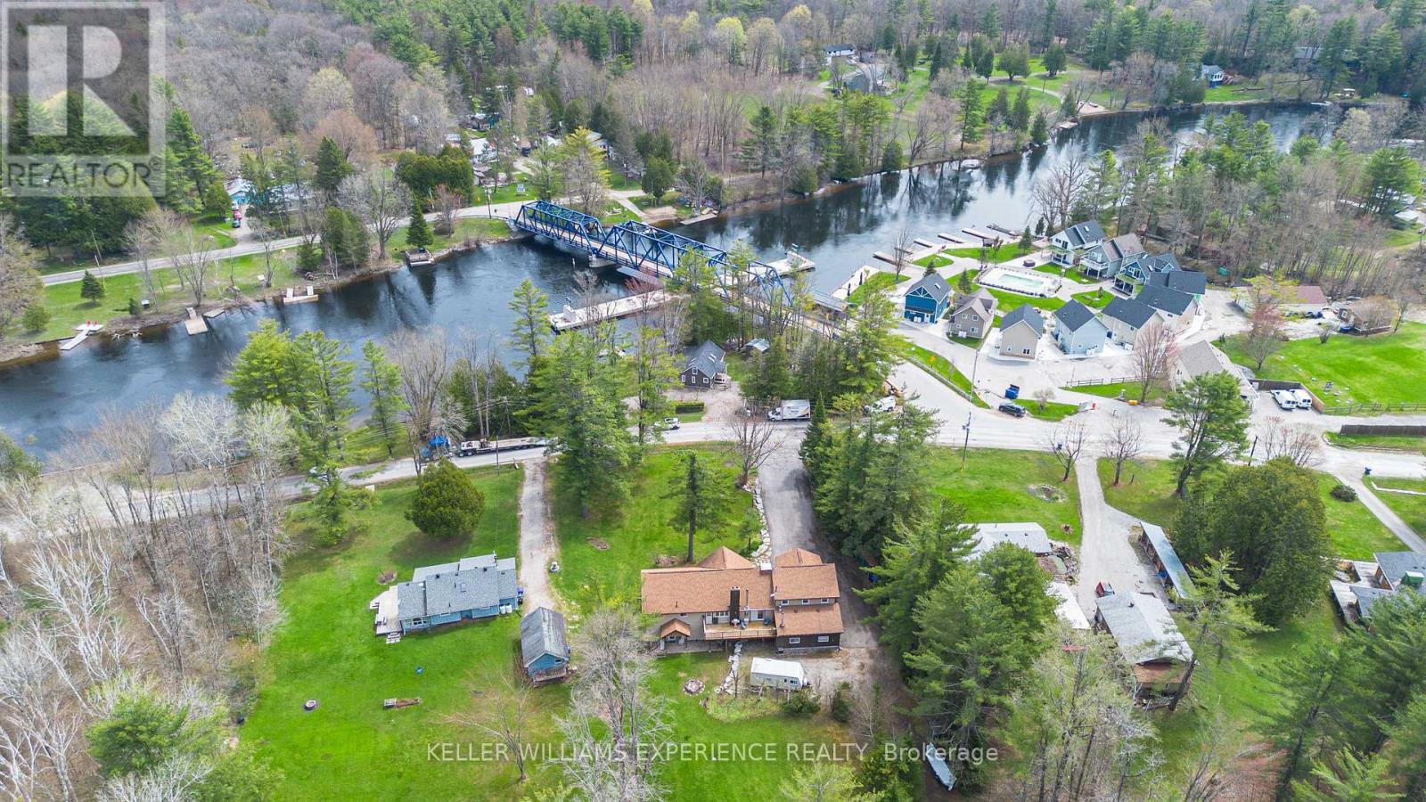 1936 Peninsula Point Road, Severn, Ontario  P0E 1N0 - Photo 47 - S12216207