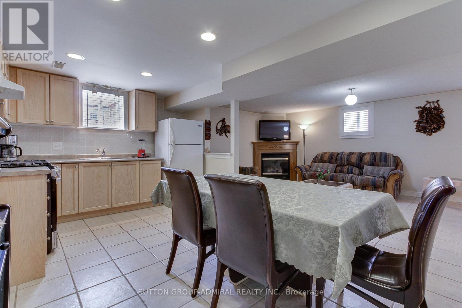 146 Village Gate Drive, Wasaga Beach, Ontario  L9Z 0J7 - Photo 26 - S12216442