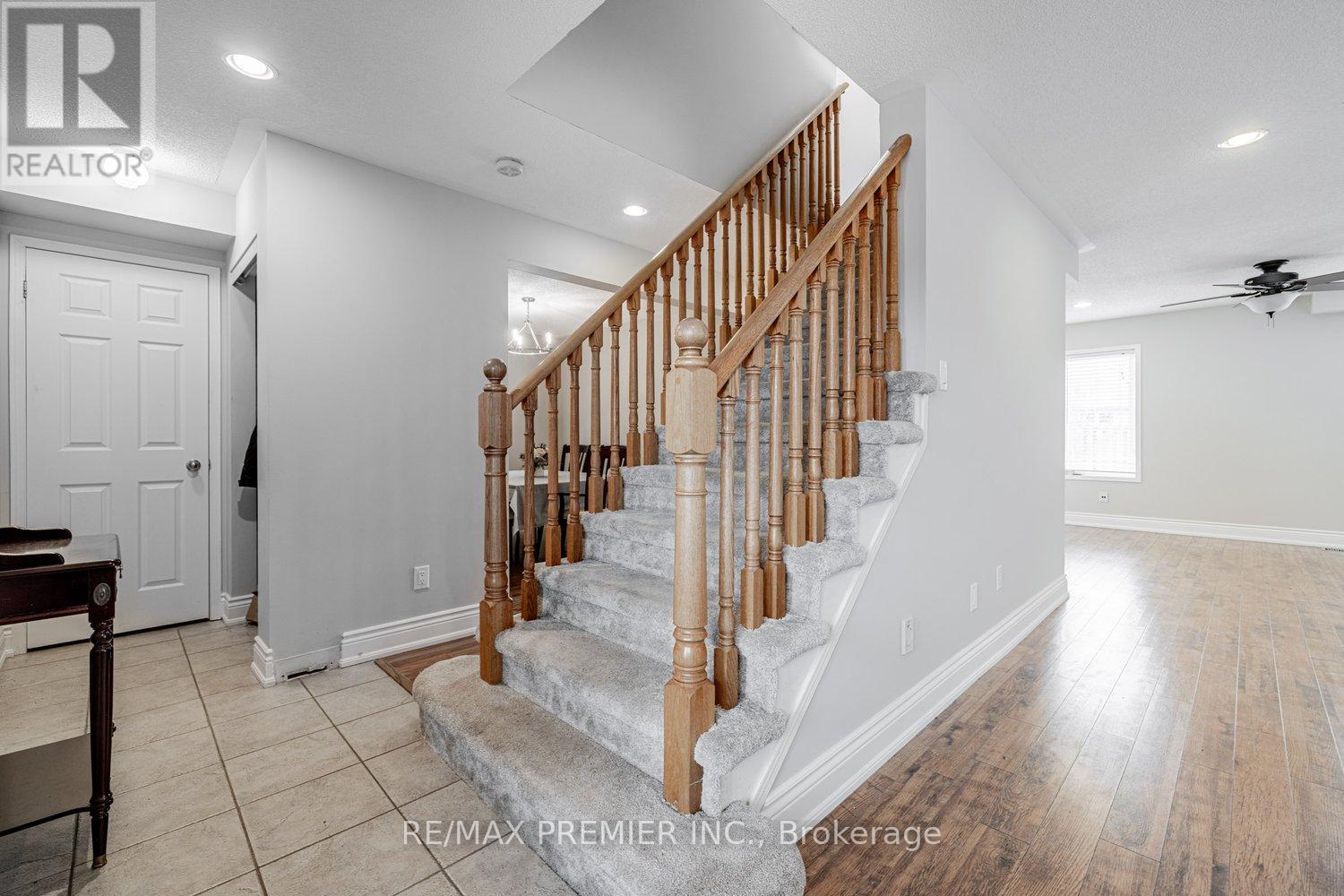 118 Tunbridge Road, Barrie, Ontario  L4M 6T1 - Photo 12 - S12216280