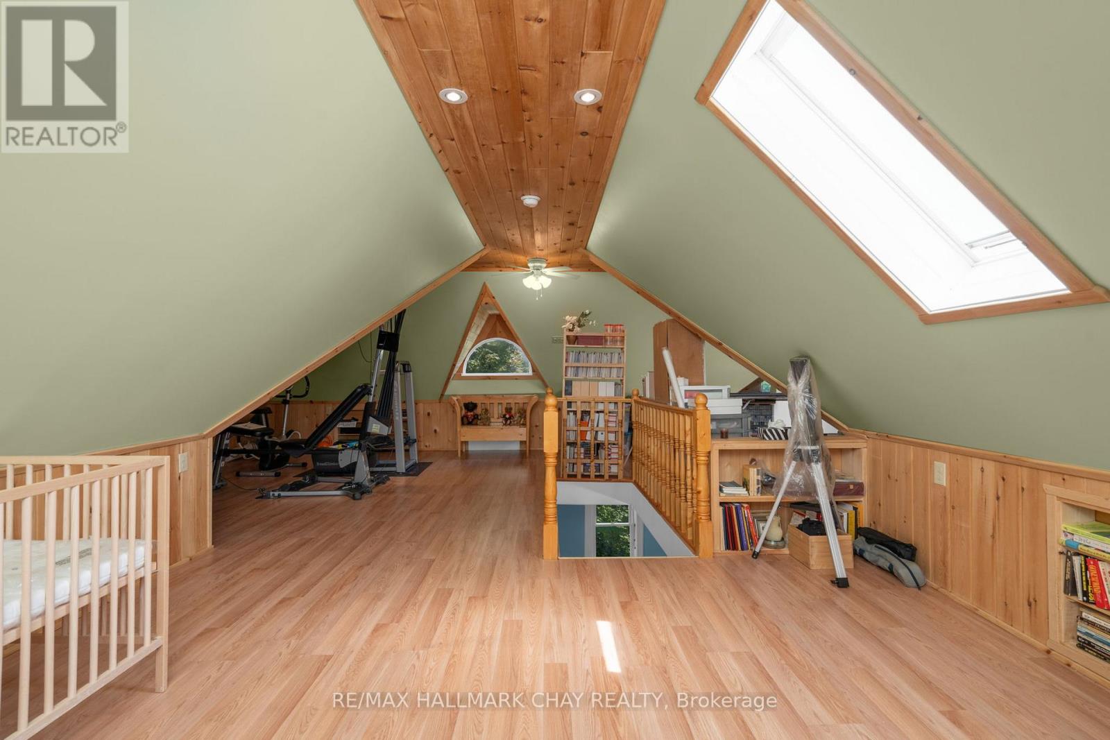 4950 Penetanguishene Road, Springwater, Ontario  L0L 1V0 - Photo 33 - S12216465