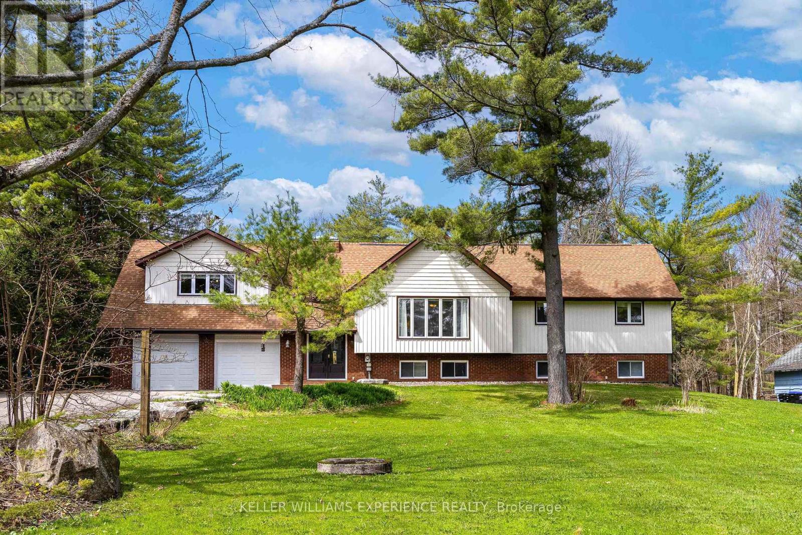 1936 PENINSULA POINT ROAD, Severn, Ontario