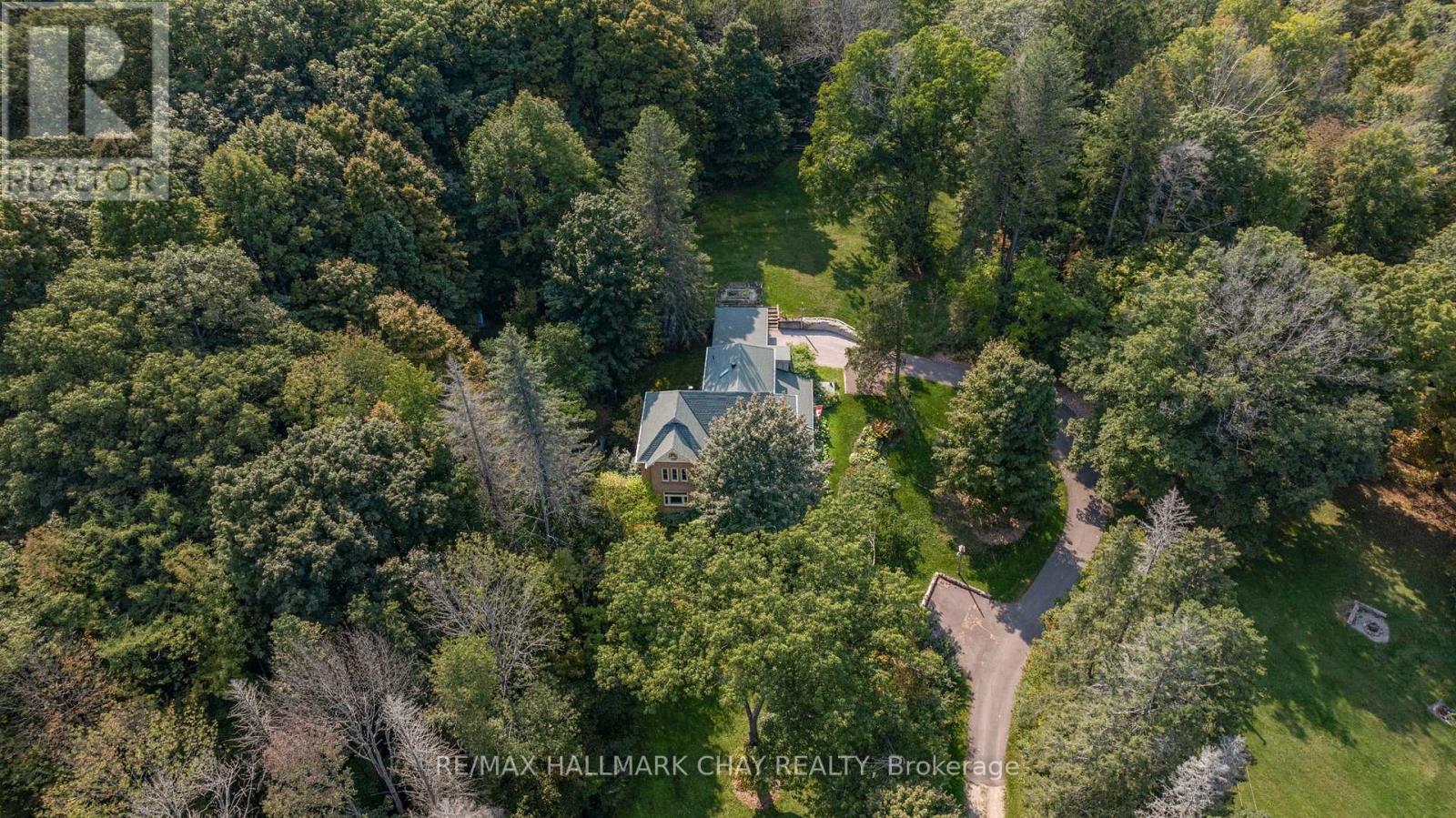4950 Penetanguishene Road, Springwater, Ontario  L0L 1V0 - Photo 46 - S12216465