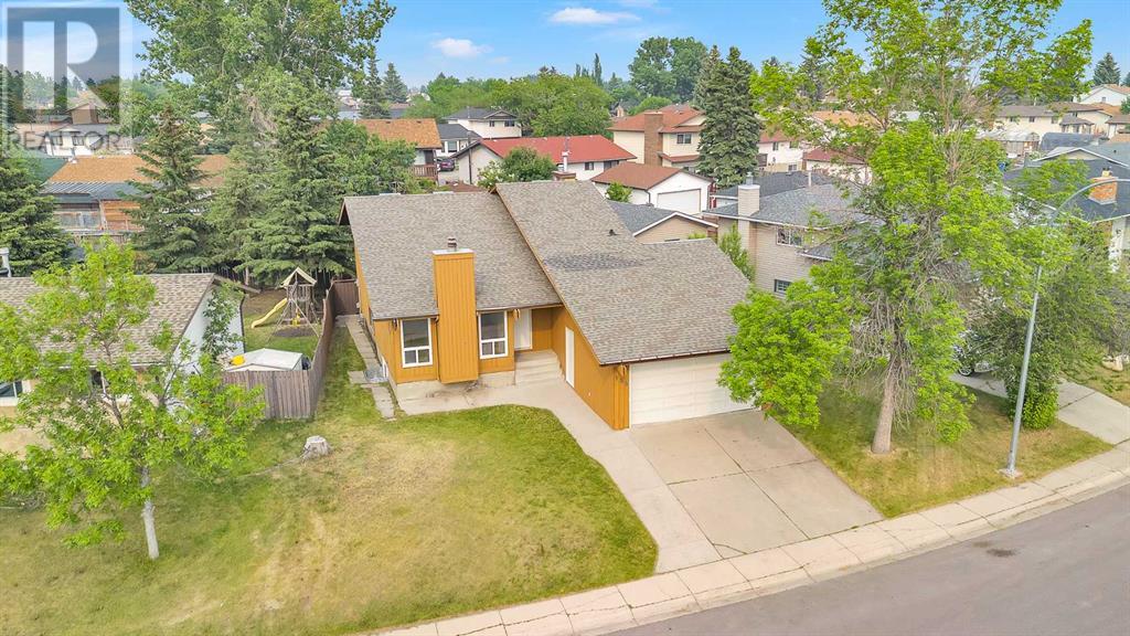 156 Templegreen Drive Ne, Calgary, Alberta  T1Y 4T9 - Photo 2 - A2230278