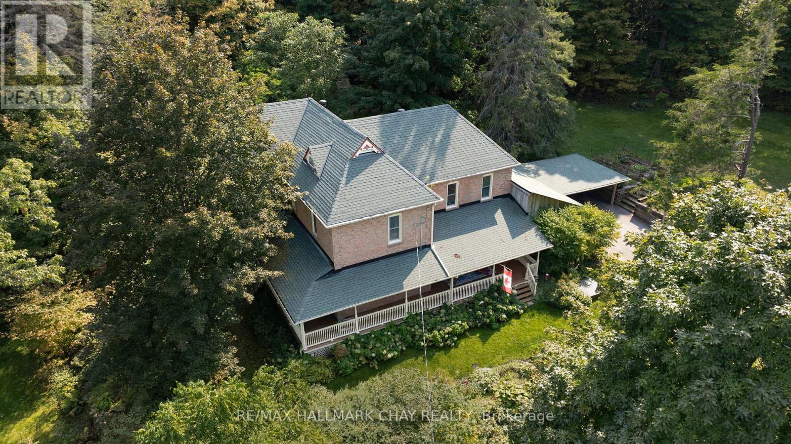 4950 Penetanguishene Road, Springwater, Ontario  L0L 1V0 - Photo 6 - S12216465