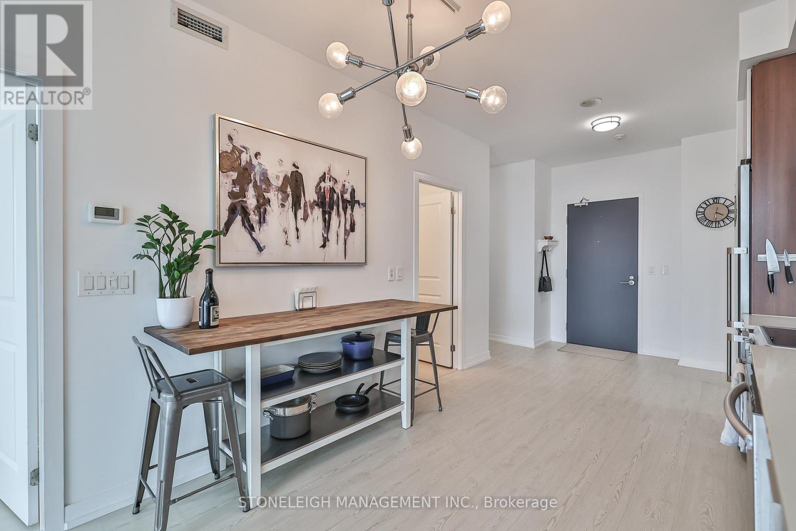 1306 - 105 George Street, Toronto, Ontario  M5S 3E6 - Photo 20 - C12216528