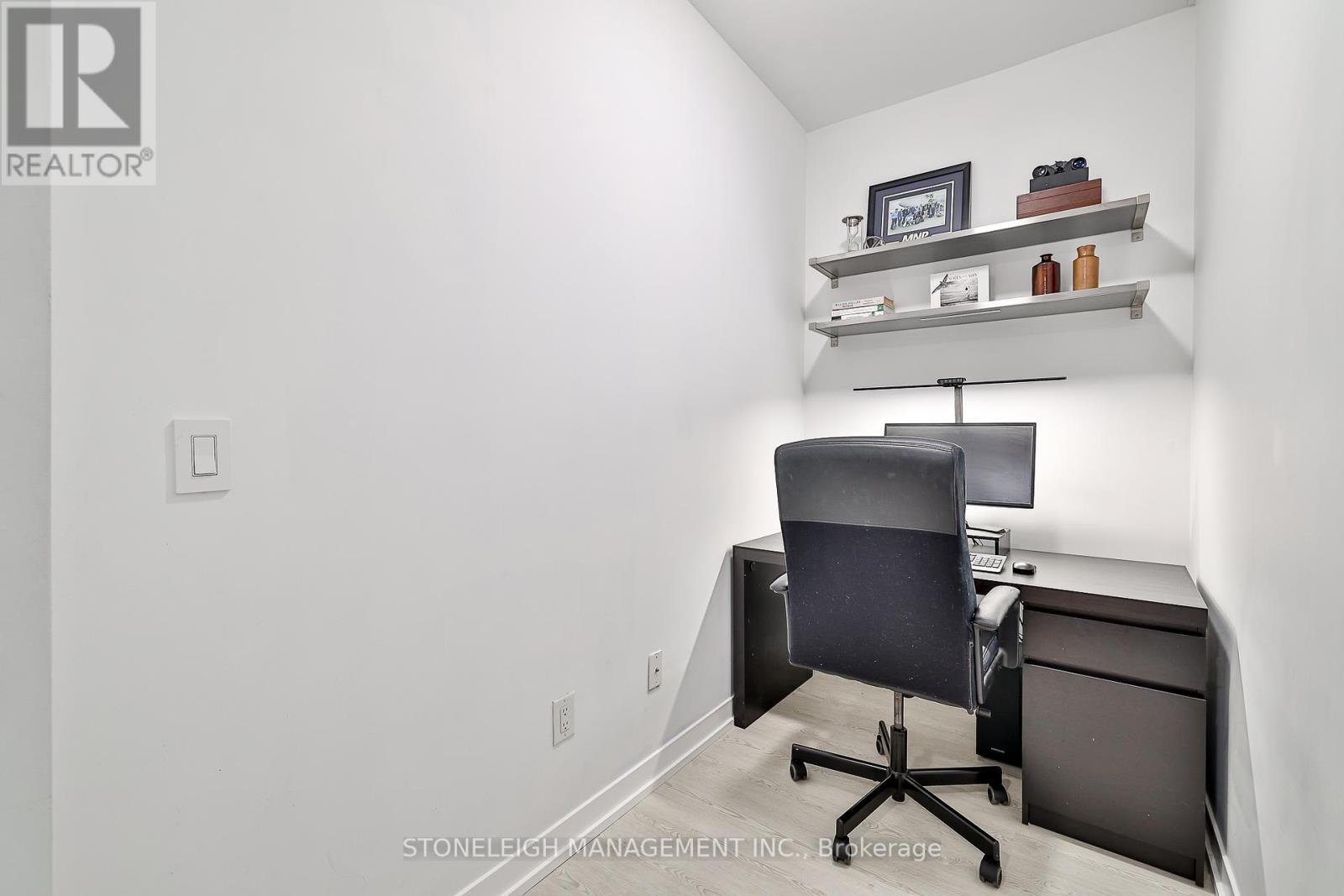 1306 - 105 George Street, Toronto, Ontario  M5S 3E6 - Photo 23 - C12216528