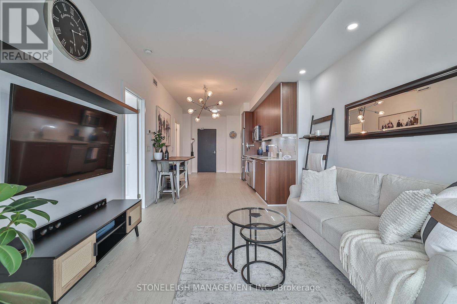 1306 - 105 George Street, Toronto, Ontario  M5S 3E6 - Photo 13 - C12216528
