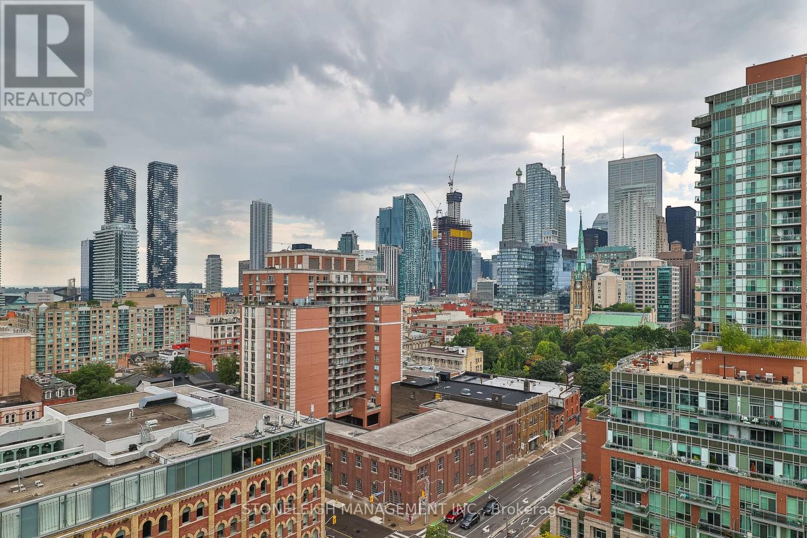1306 - 105 George Street, Toronto, Ontario  M5S 3E6 - Photo 33 - C12216528