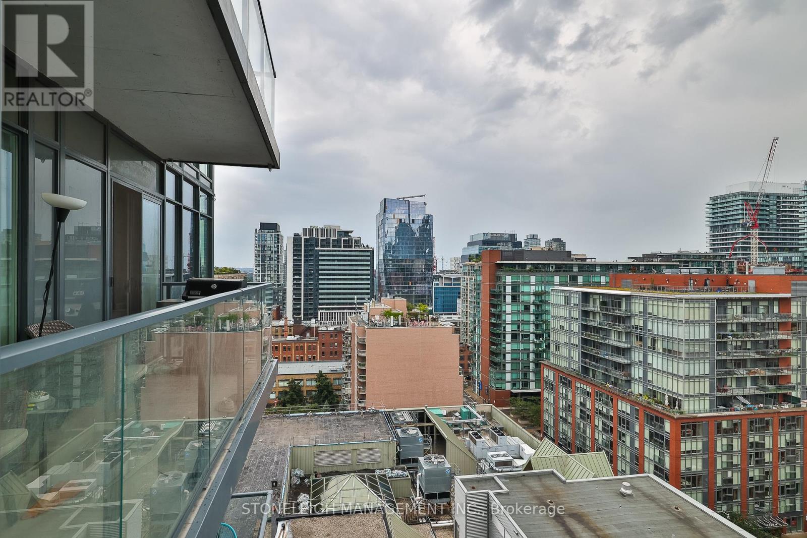 1306 - 105 George Street, Toronto, Ontario  M5S 3E6 - Photo 37 - C12216528