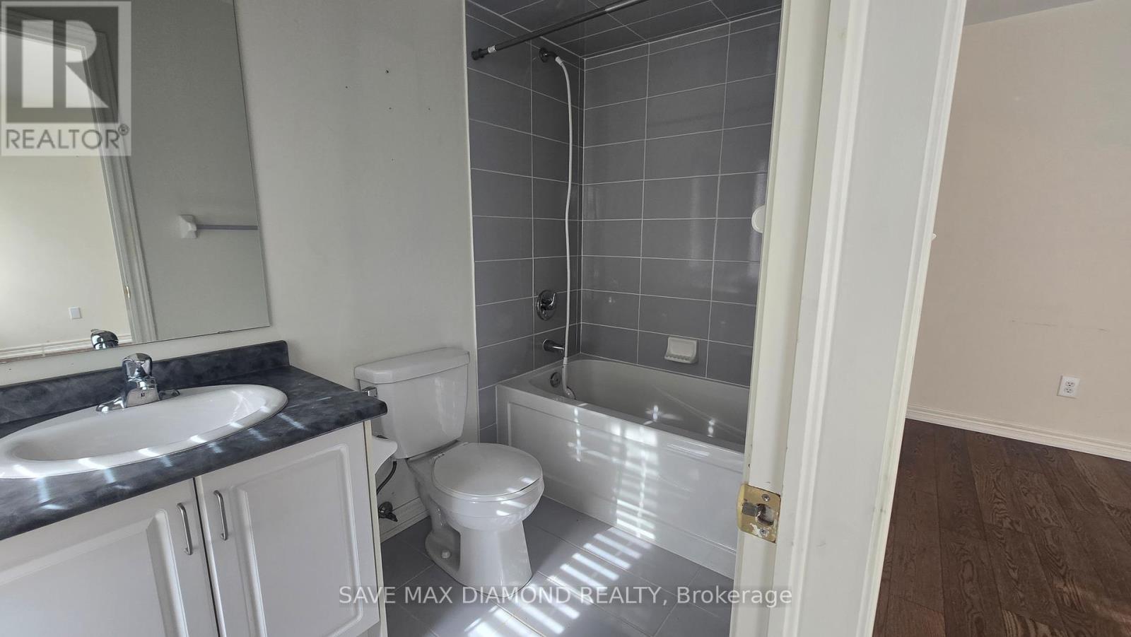 3185 Larry Crescent, Oakville, Ontario  L6M 0T1 - Photo 26 - W12005994