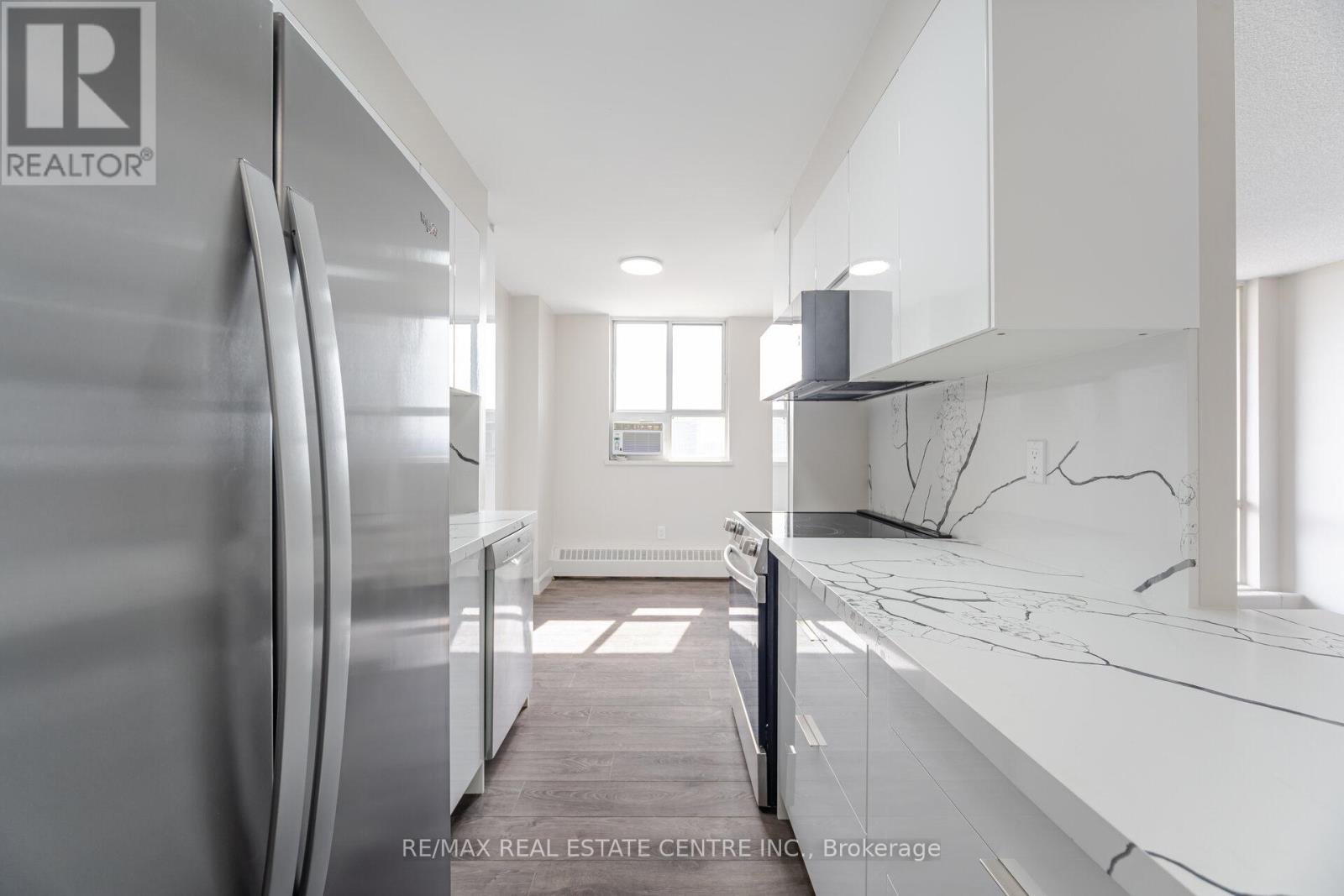 1111 - 1615 Bloor Street, Mississauga, Ontario  L4X 1S2 - Photo 10 - W12106341
