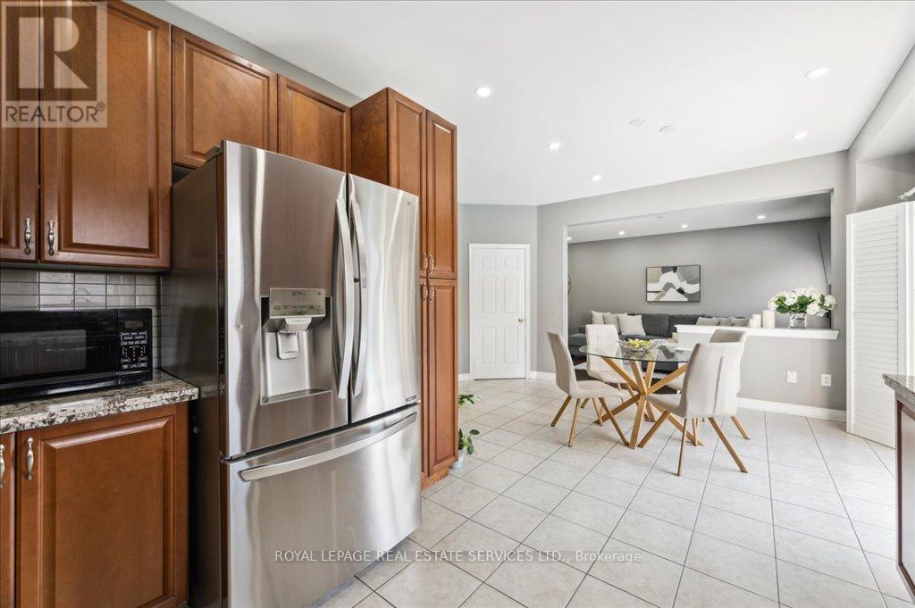 5443 Jacada Road, Burlington, Ontario  L7L 7N3 - Photo 19 - W12106536